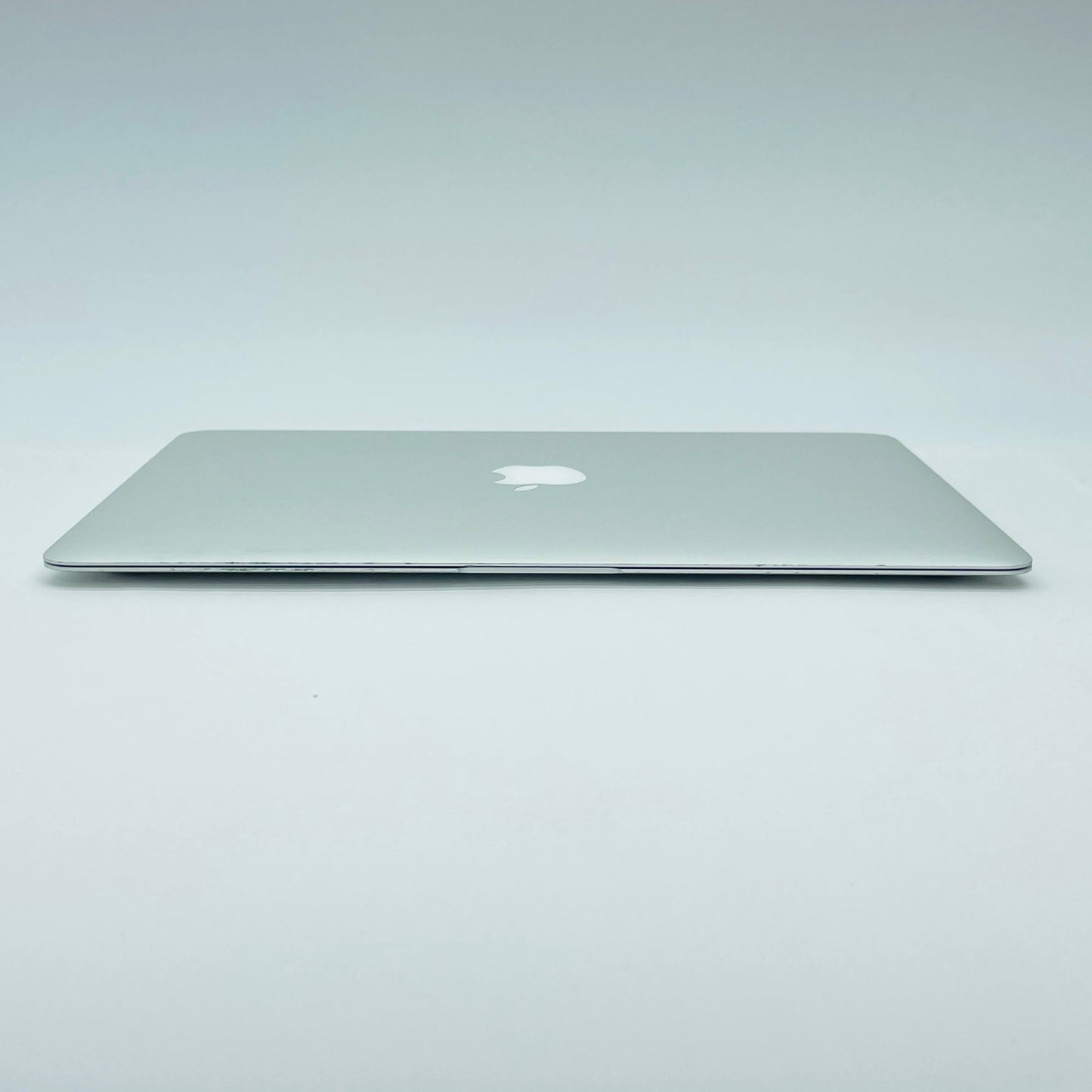 Apple MacBook Air 13インチ (Mid 2017) Core i7 2.2GHz/8GB/SSD 512GB【C4663-80】