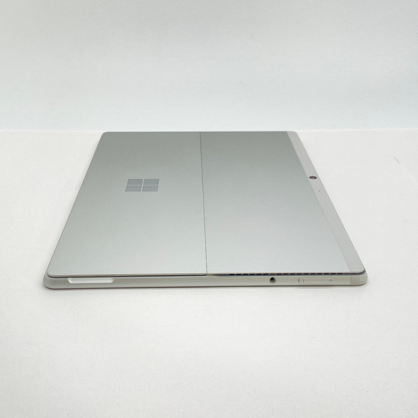 Surface Pro 8 LTE Model:1982 i7 1185G7 16GB SSD256GB Signatureキーボード・スリムペン2・充電器付属 【C7223-80】