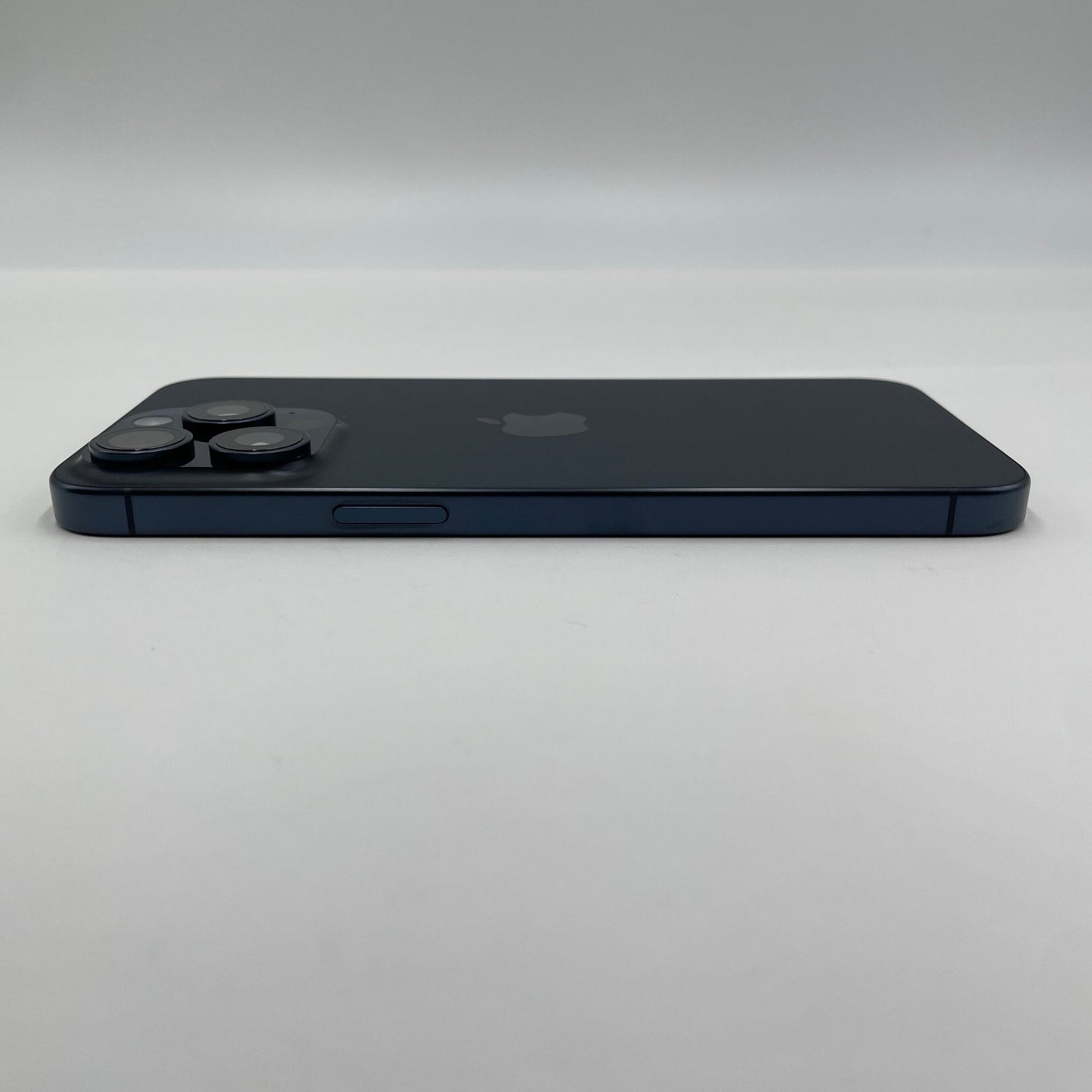 美品 iPhone15 Pro Max 256GB ブルーチタニウム MU6T3J/A バッテリー最大容量86%  【C5025-C】