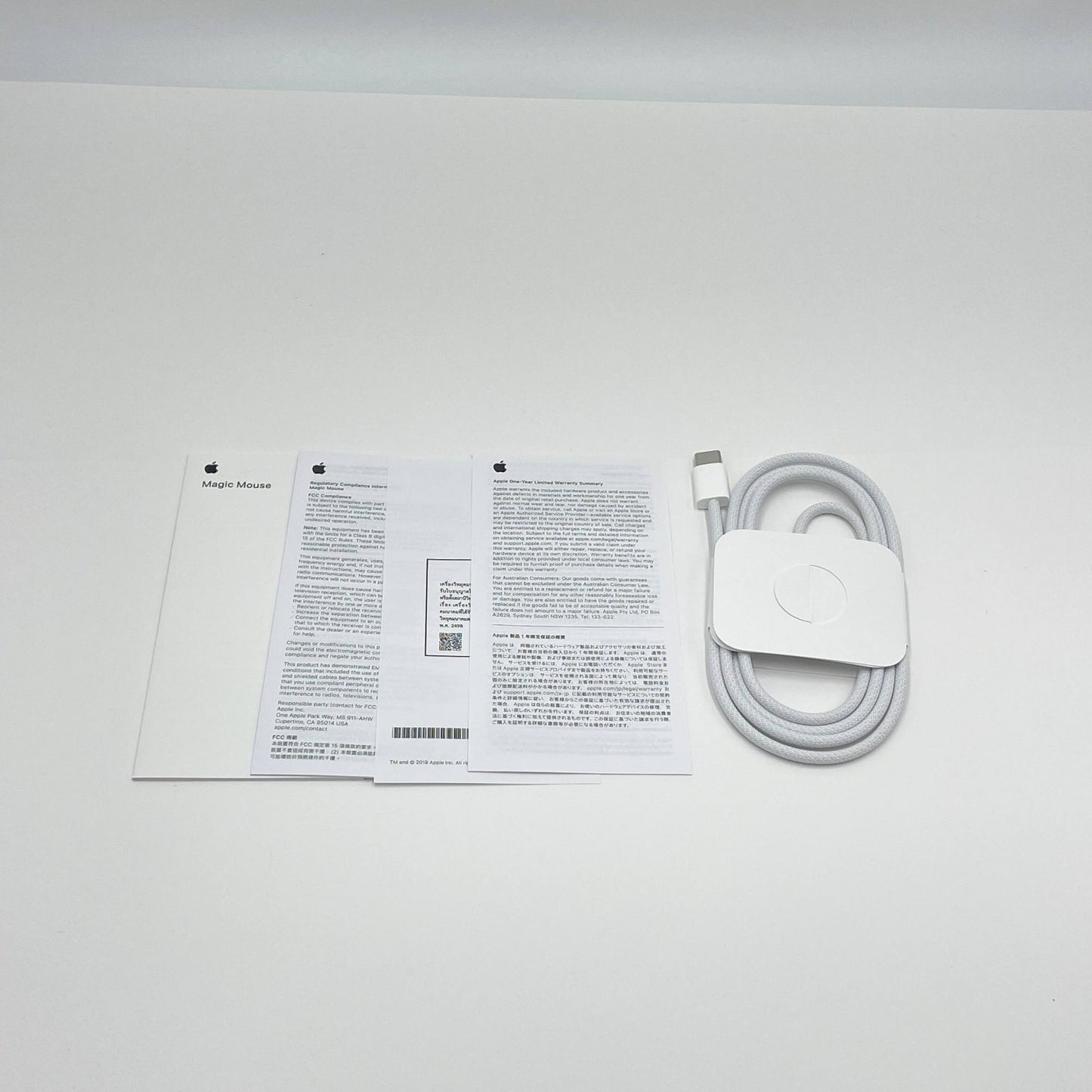 美品 Apple Magic Mouse White USB-C MXK53ZA/A A3204 最新モデル【C7844-60】