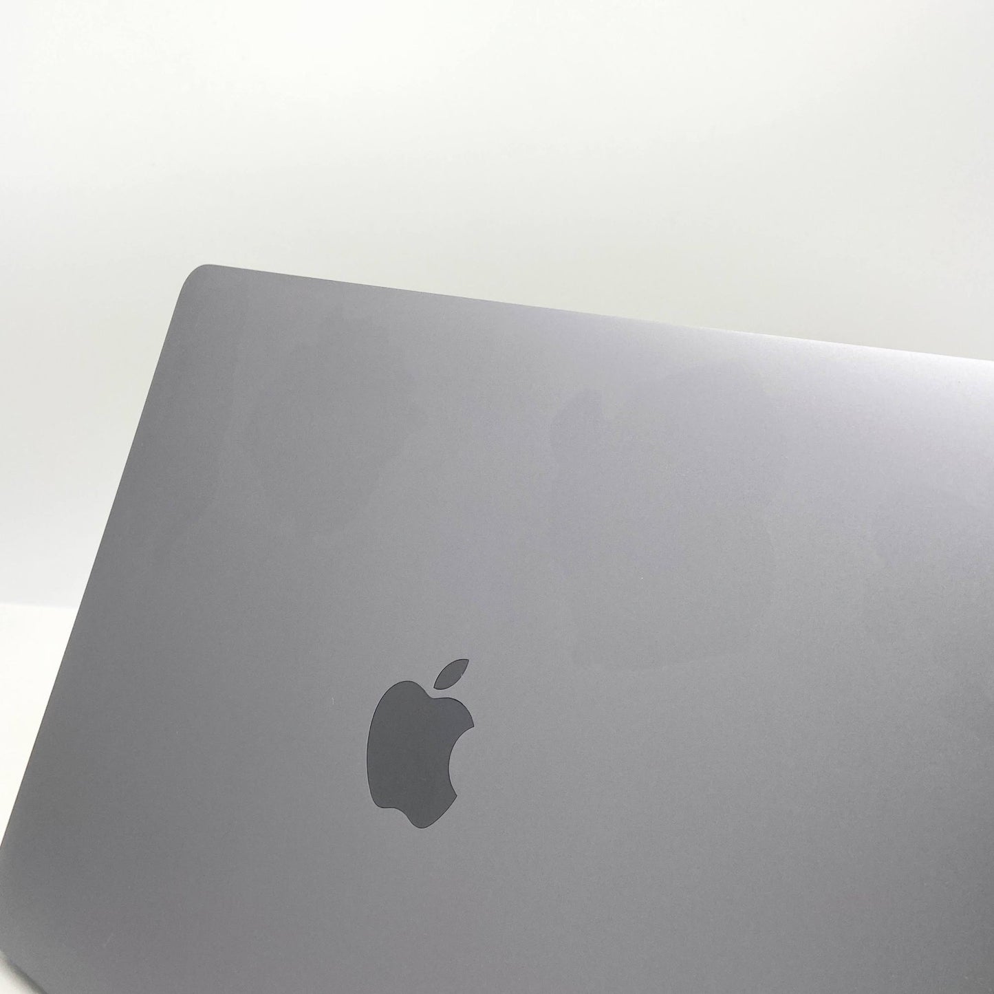 Apple MacBook Pro 13インチ 2020 MXK32J/A Core i5 1.4GHz/8GB/SSD256GB スペースグレイ 充放電回数22回 状態:正常 付属品完備【C6405-80】