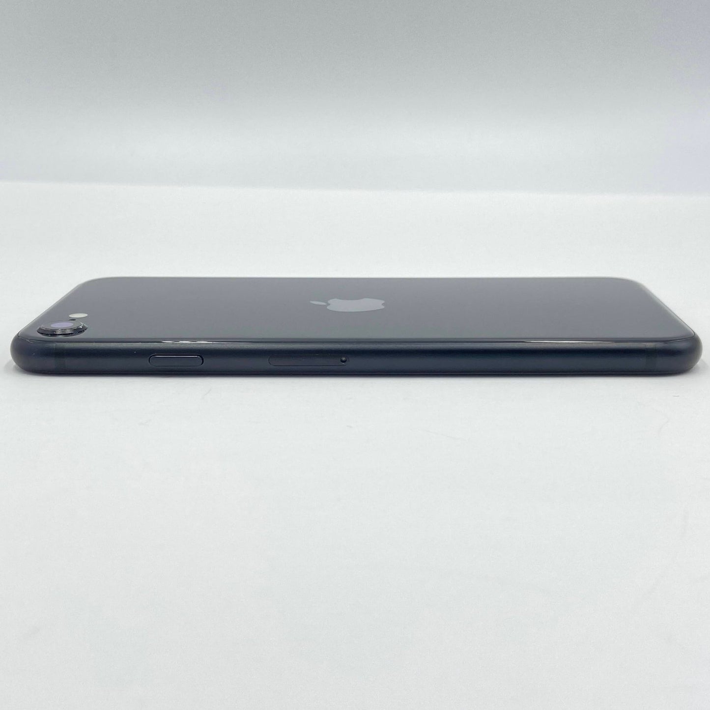 Apple iPhoneSE (第2世代) 64GB  Black A2296 MHGP3J/A バッテリー最大容量86%【C5701-C】