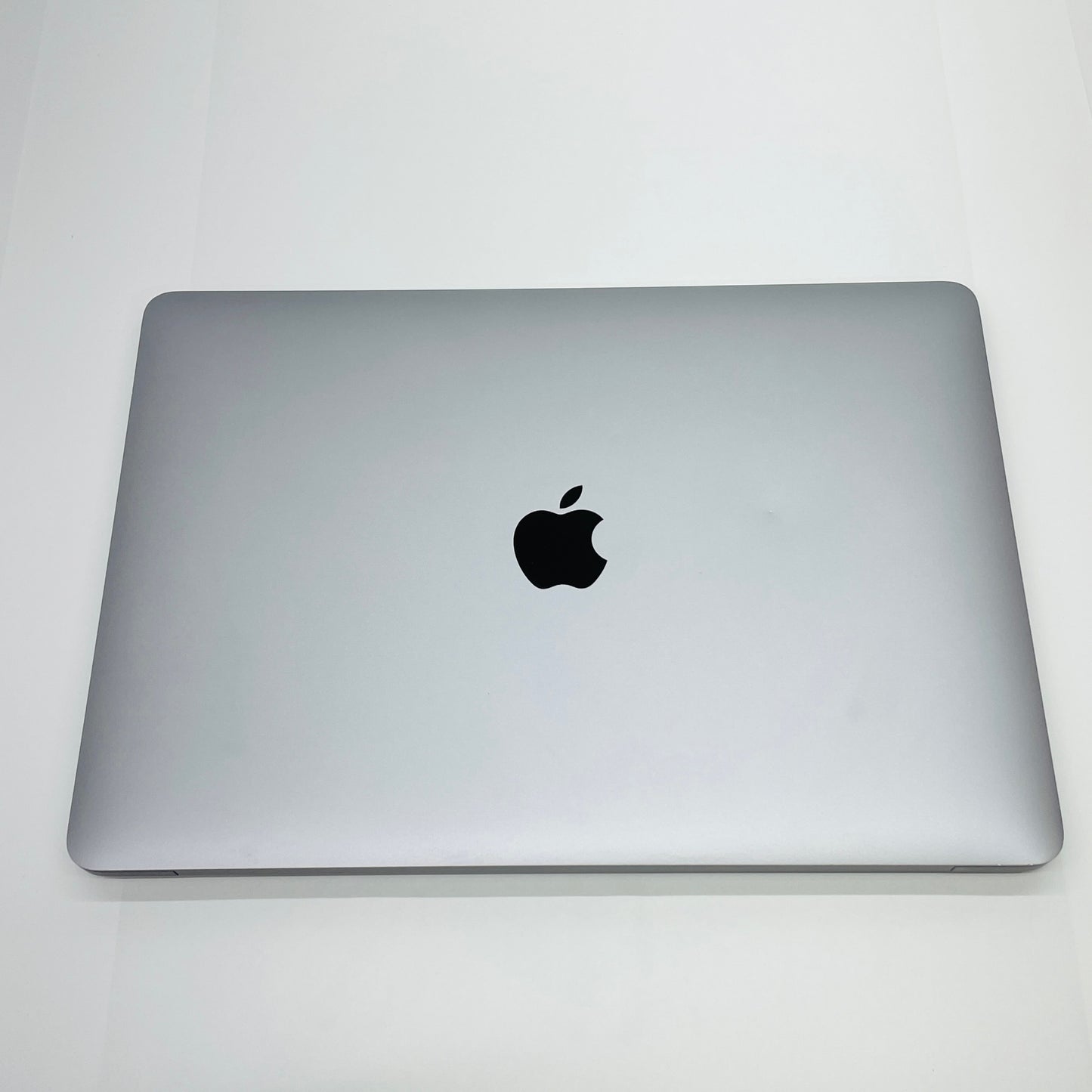 Apple MacBookAir 2020 13インチ Core i3  8GB 256GB 【C4565-80】