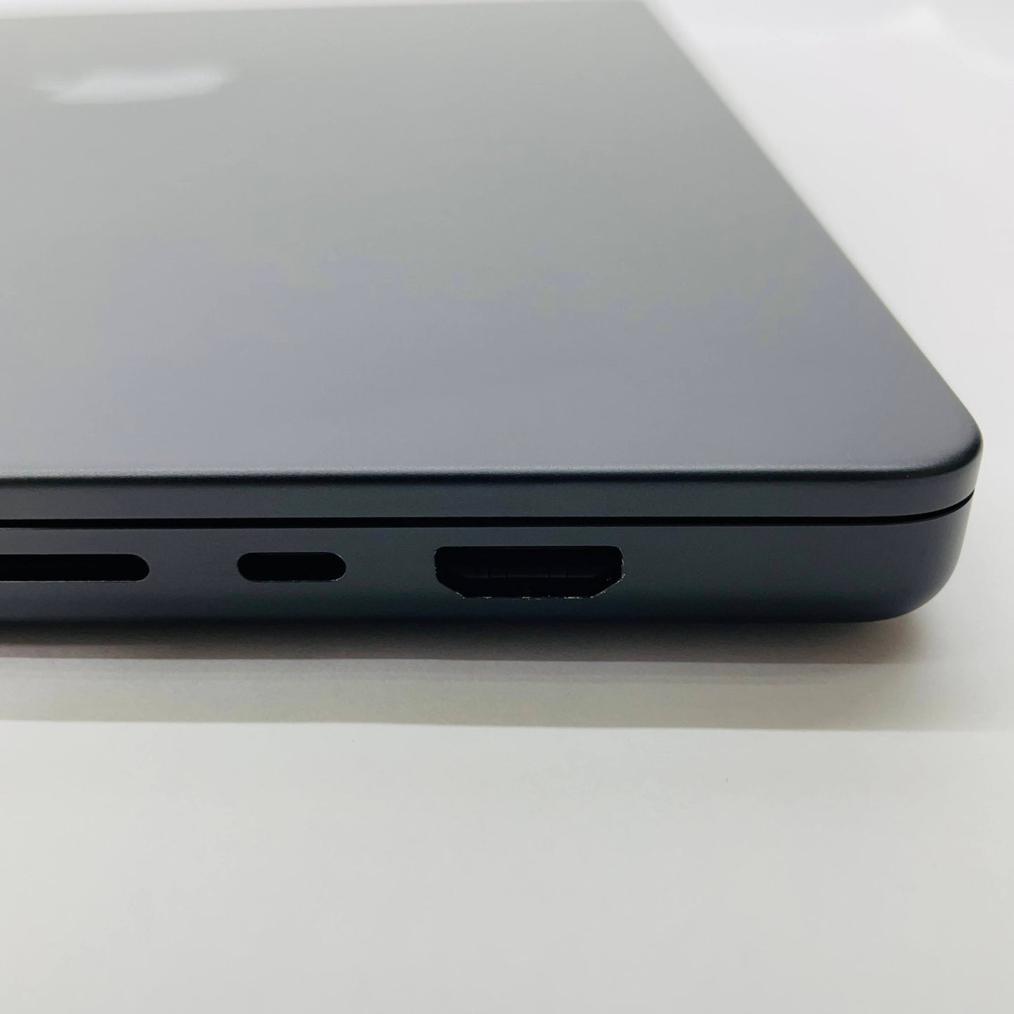 美品 Apple MacBook Pro 16インチ 2024 M4 Pro 48GB 1TB バッテリー最大容量100%【C4755-100】