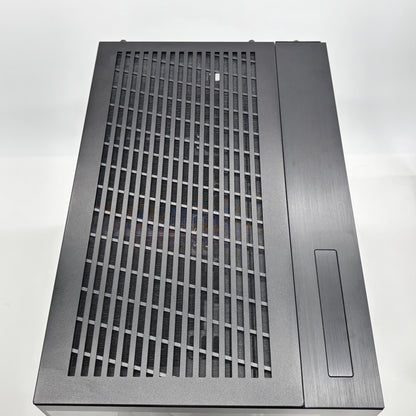 美品 ピラーレス自作ゲーミングPC Ryzen 7 5700X 32GB nvmeSSD2TB Radeon RX 9060 XT Windows11 Home【C8511-140】