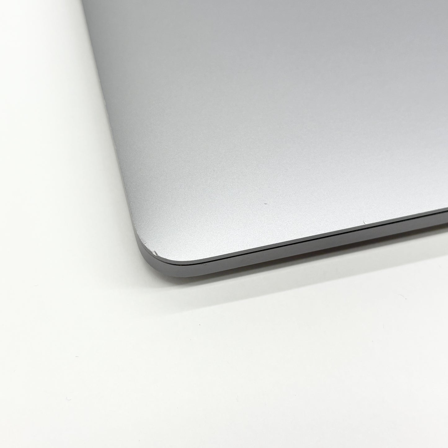 Apple MacBook Pro 13インチ M2 8GB 512GB バッテリー最大容量95% スペースグレイ【C8716-80】