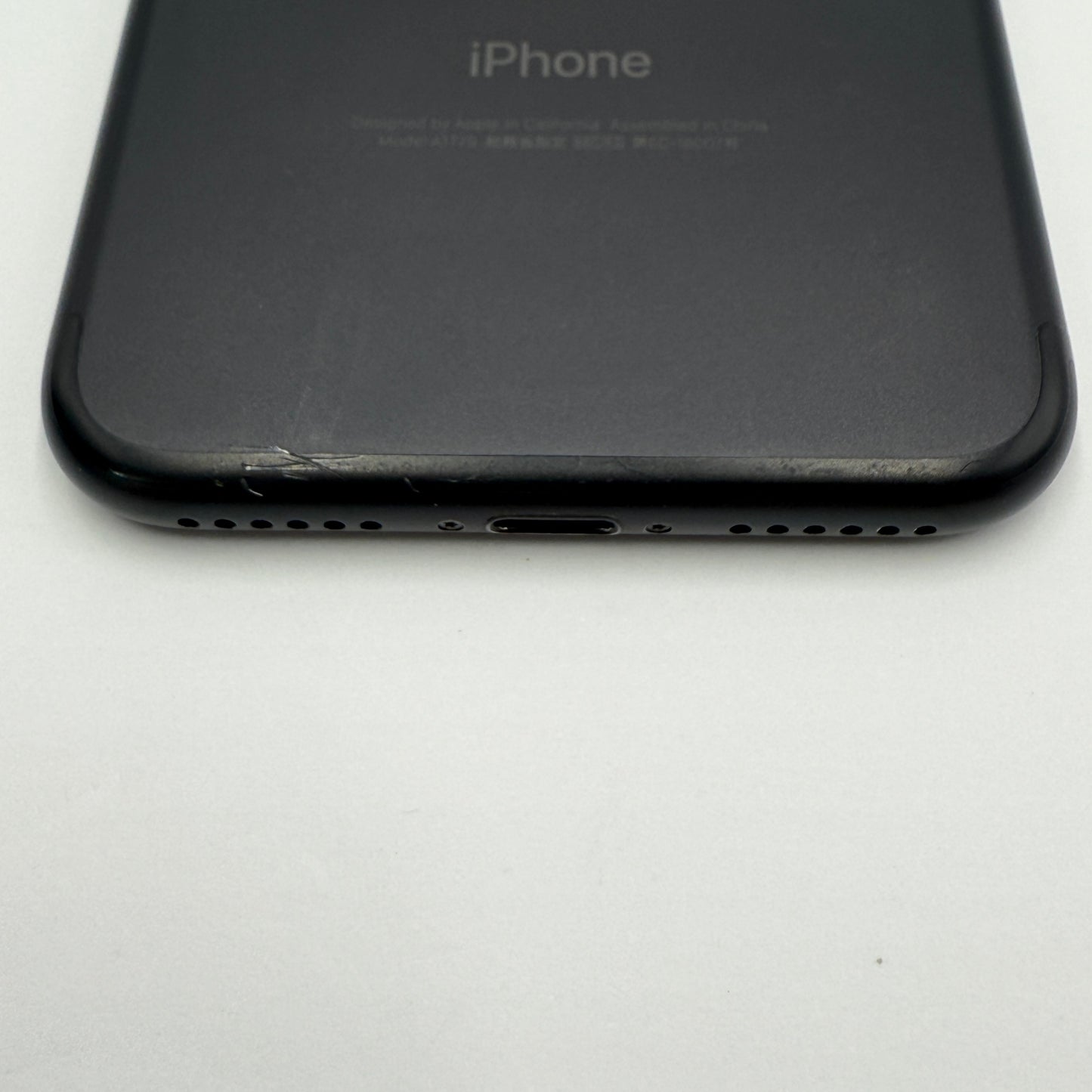 Apple iPhone 7 32GB SIMフリー MNCE2J/A ブラック バッテリー最大容量97% 【C5139-C】