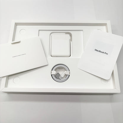新品同様 美品 Apple MacBook Pro 16インチ M5 Pro (18コアCPU / 20コアGPU) 24GB 1TB（KB-CH ※中国語・ピンイン配列） 付属品完備 バッテリー最大容量100%【8951-】