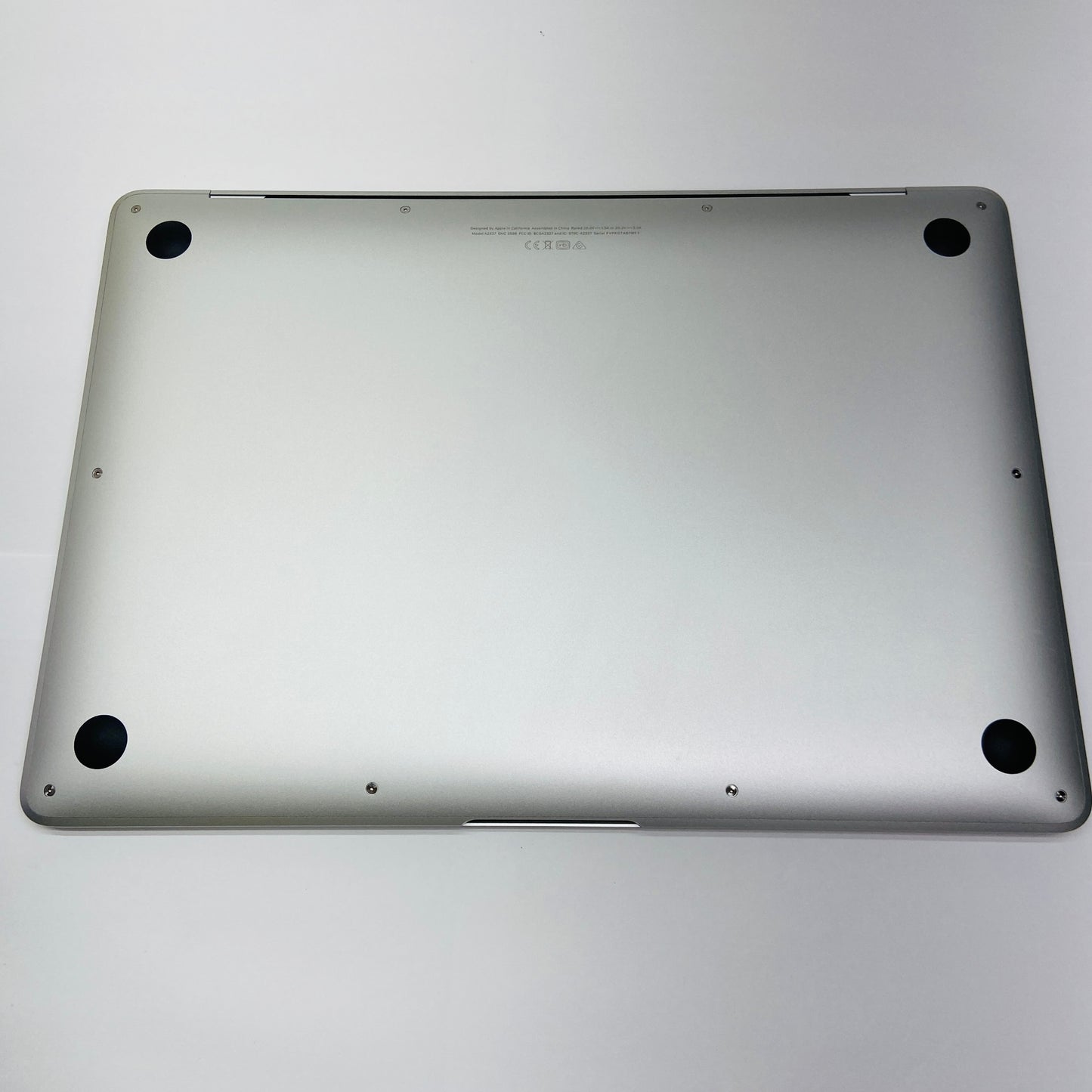 バッテリー最大容量100％ Apple MacBook Air M1 2020 8C CPU/7C GPU 8GB 256GB MGN93J/A C3888 80サイズ発送