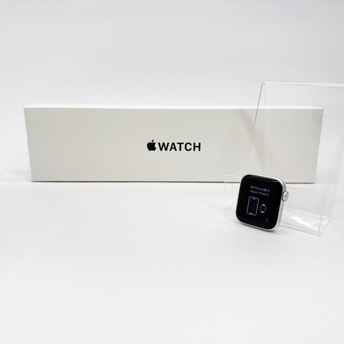 美品 Apple Watch SE 第2世代 GPSモデル 40mm MNJV3J/A バッテリー最大容量86%【C8879-60】