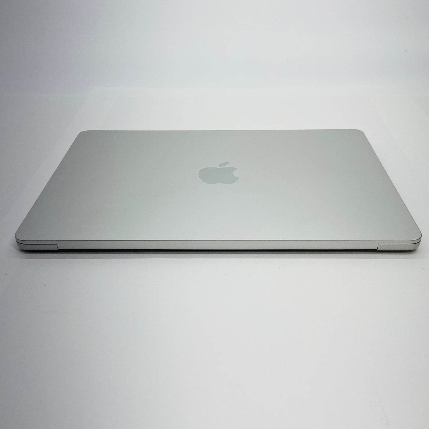 Apple MacBook Air 13インチ M2 8GB SSD256GB MLXY3J/A シルバー バッテリー最大容量99%【C4645-80】