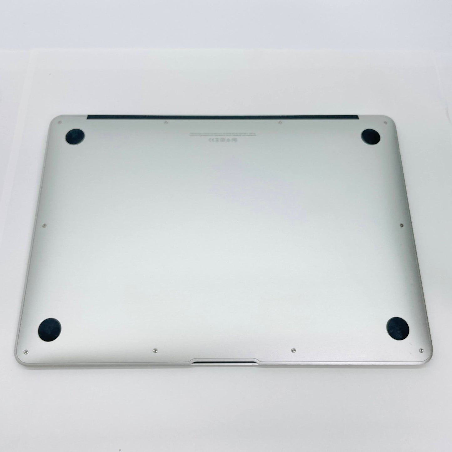 Apple MacBook Air 13インチ (Mid 2017) Core i7 2.2GHz/8GB/SSD 512GB【C4663-80】