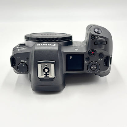 美品 Canon EOS R ボディ DS126721 ミラーレス一眼【C5730-60】