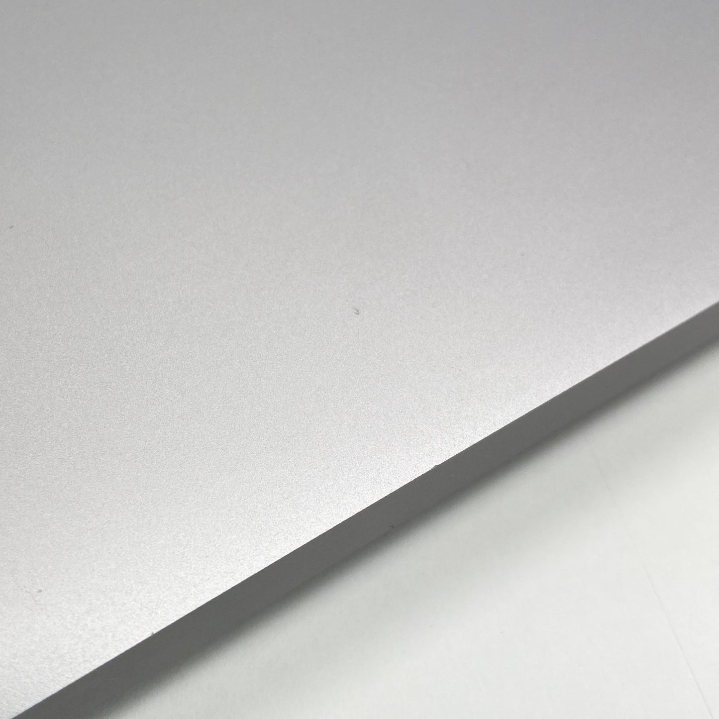 Apple MacBookPro 2019 16インチ i7 2.6GHz 16GB 512GB スペースグレイ 純正レザーケース付き【C6270-80】