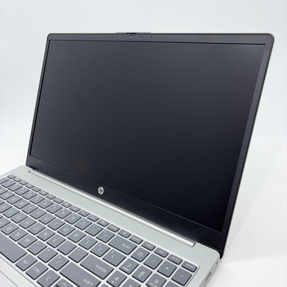 美品 HP Laptop 15-fd0095wm i5 1235U 16GB SSD512GB USキー windows11home サイクルカウント2回 バッテリー最大容量100%  【C5127-100】