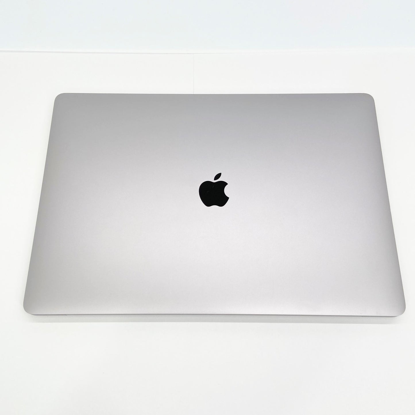 Apple MacBookPro 2019 16インチ i7 2.6GHz 16GB 512GB スペースグレイ 純正レザーケース付き【C6270-80】