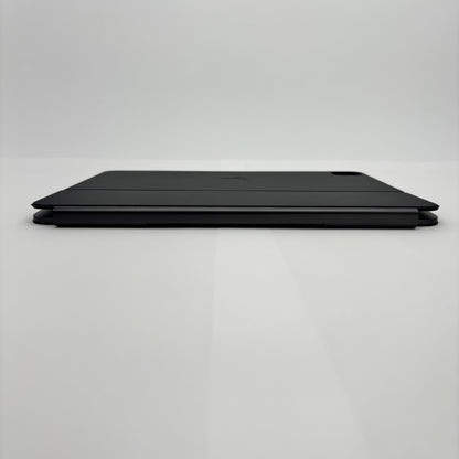 新品同様 美品 Apple iPad Magic Keyboard MWR53J/A 日本語 ブラック【C8533-80】