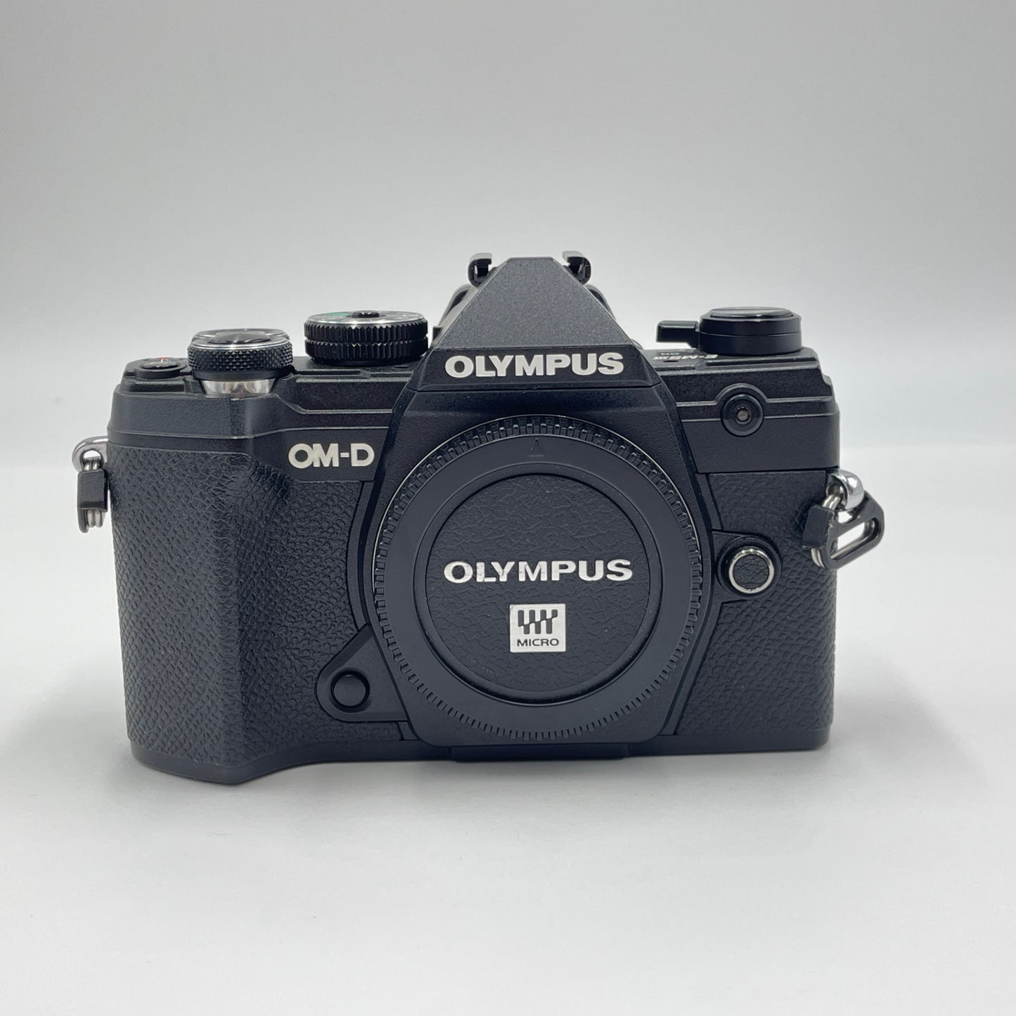 OLYMPUS OM-D E-M5 Mark III 14-150mm II レンズキット 【C4574-80】