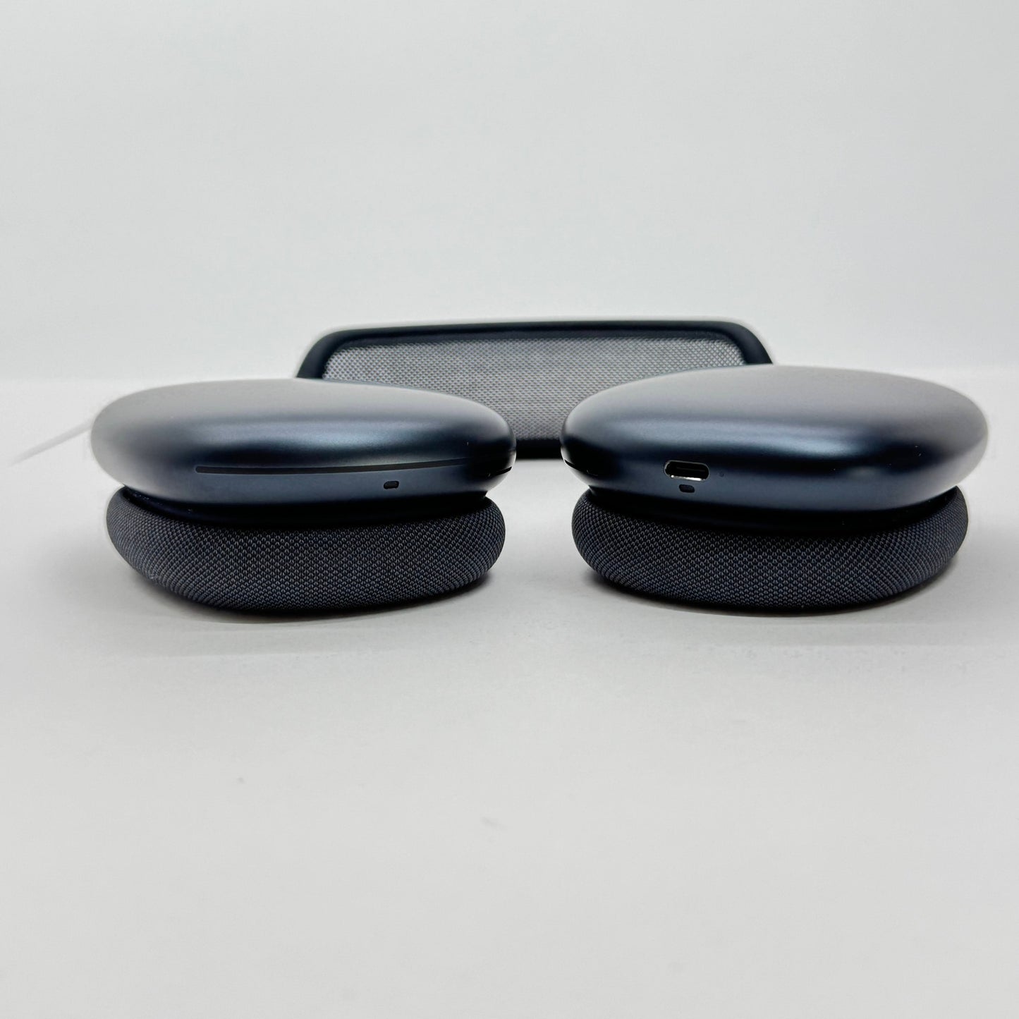 美品 Apple AirPods Max MWW43ZA/A ミッドナイト A3184【C7877-80サイズ】
