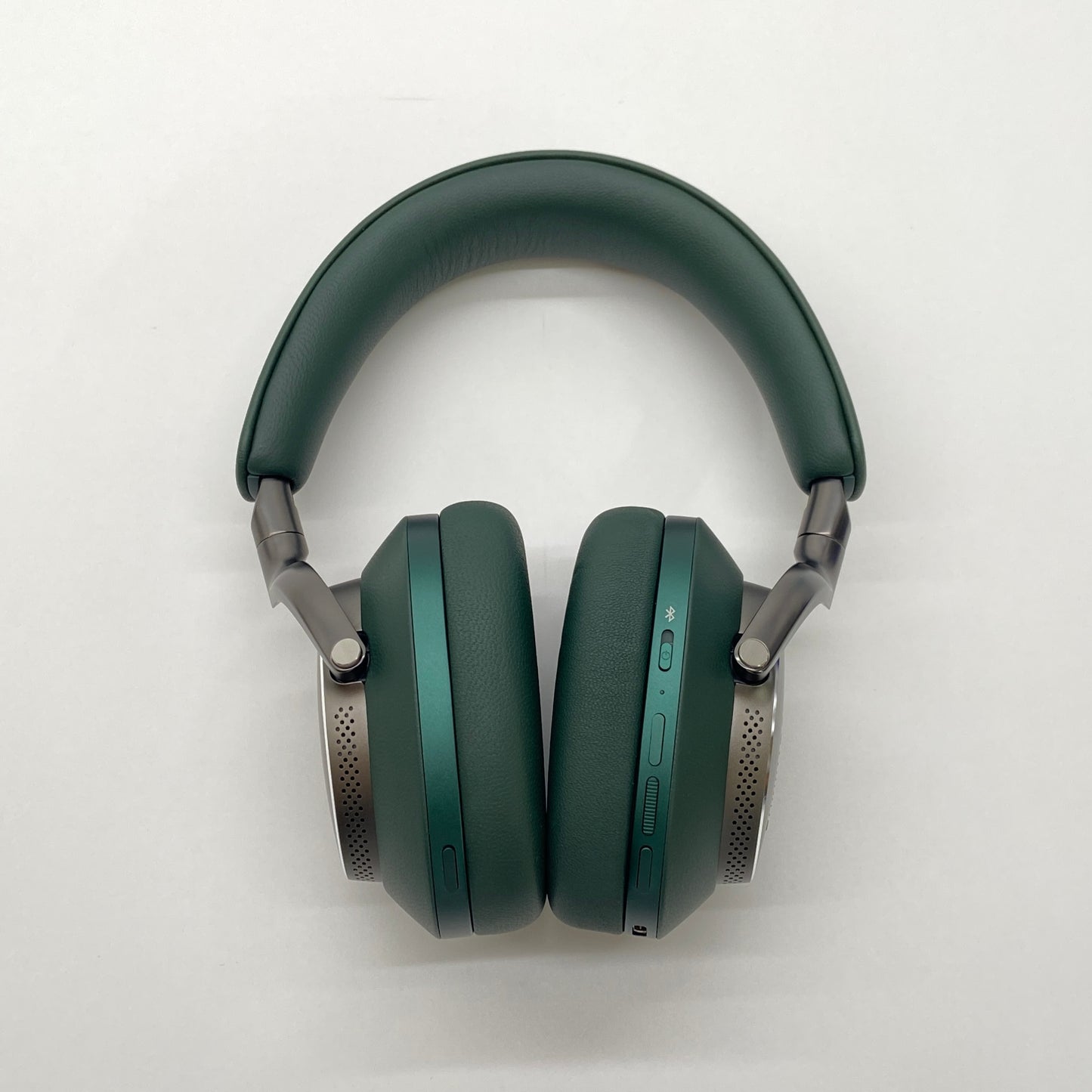 美品 Bowers & Wilkins Px8 ダークフォレスト ワイヤレスヘッドホン【C7167-80】