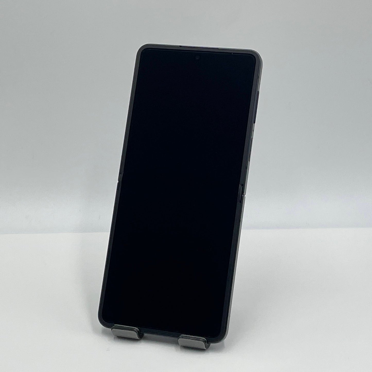 美品 Samsung サムスン Galaxy Z Flip7 256GB SM-F766Q バッテリー性能良好(80%以上) 国内版【C6238-C】
