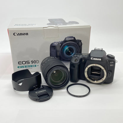 美品 キャノン Canon EOS 90D EF-S 18-135 IS USM レンズキット 【C4231-100】