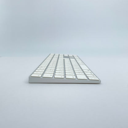 Apple Magic Keyboard テンキー付き 日本語配列 JIS A1843 【C7452-80】