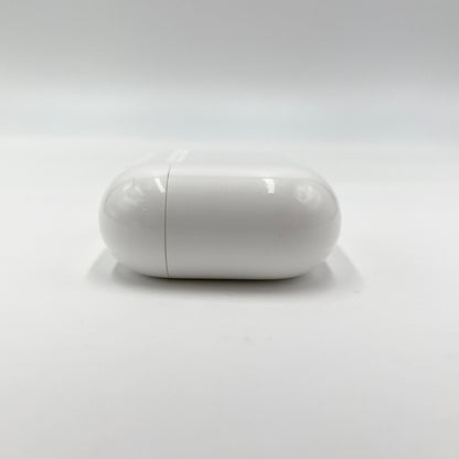 Apple AirPods 第4世代 アクティブノイズキャンセリング搭載モデル　【C4820-C】