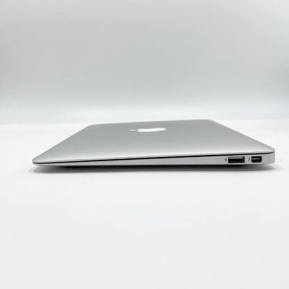 MacBook Air 2015 11インチ A1465 Core i5 4GB SSD 128GB 【C5588-80】