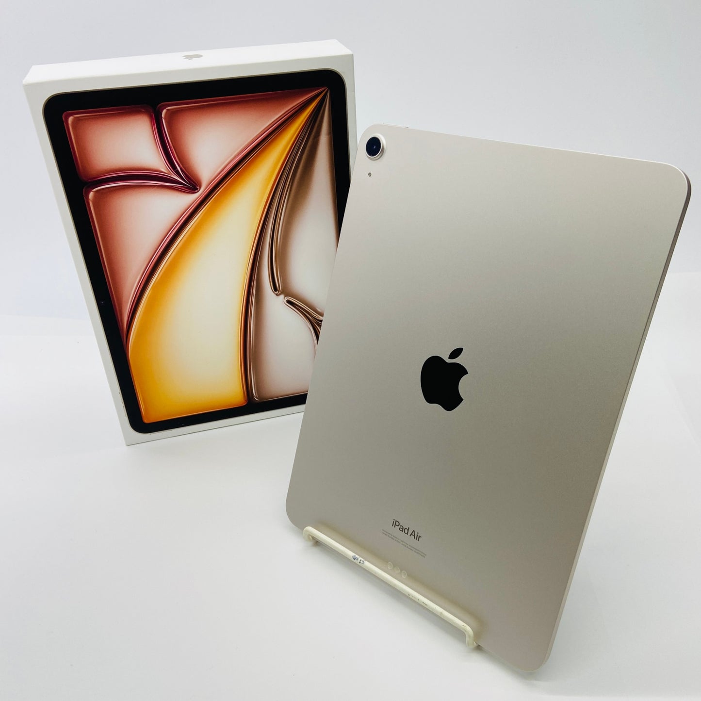 美品 Apple iPad Air 11インチ Apple M2チップ 128GB スターライト Wi-Fiモデル MUWE3J/A  【C4341-60】