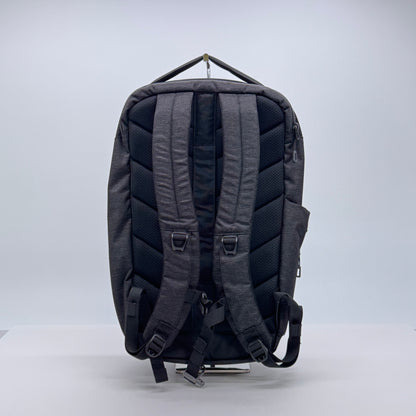 美品 MILLET ミレー EXP20+ バックパック ビジネスリュック EXP20+ 大容量【C7551】