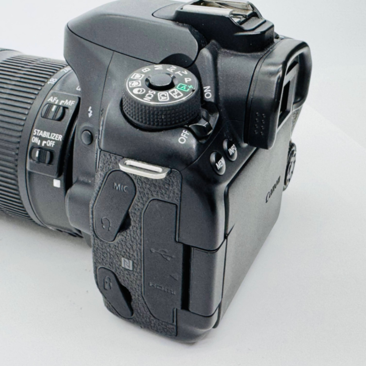 Canon EOS 80D EF-S 18-135mm 1:3.5-5.6 IS USM 【C4590-80】