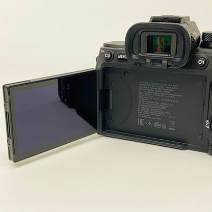 美品 SONY α7 IV ILCE-7M4 ボディ【C4294-80】