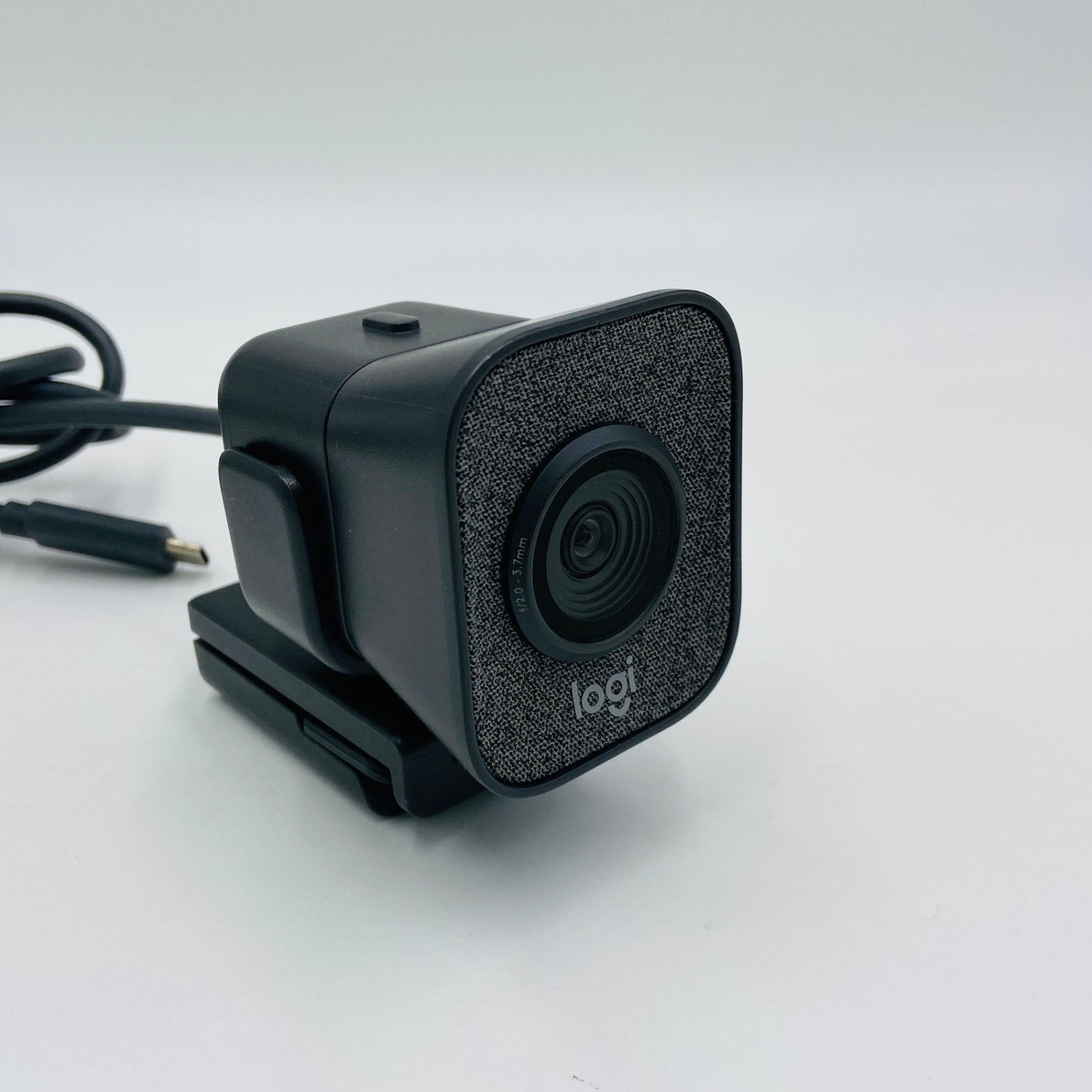 ロジクールStreamCam - フルHD 1080pストリーミングウェブカメラ グラファイト C3680 60サイズ発送