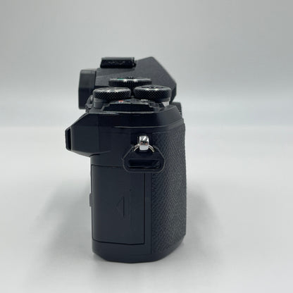 OLYMPUS OM-D E-M5 Mark III 14-150mm II レンズキット 【C4574-80】