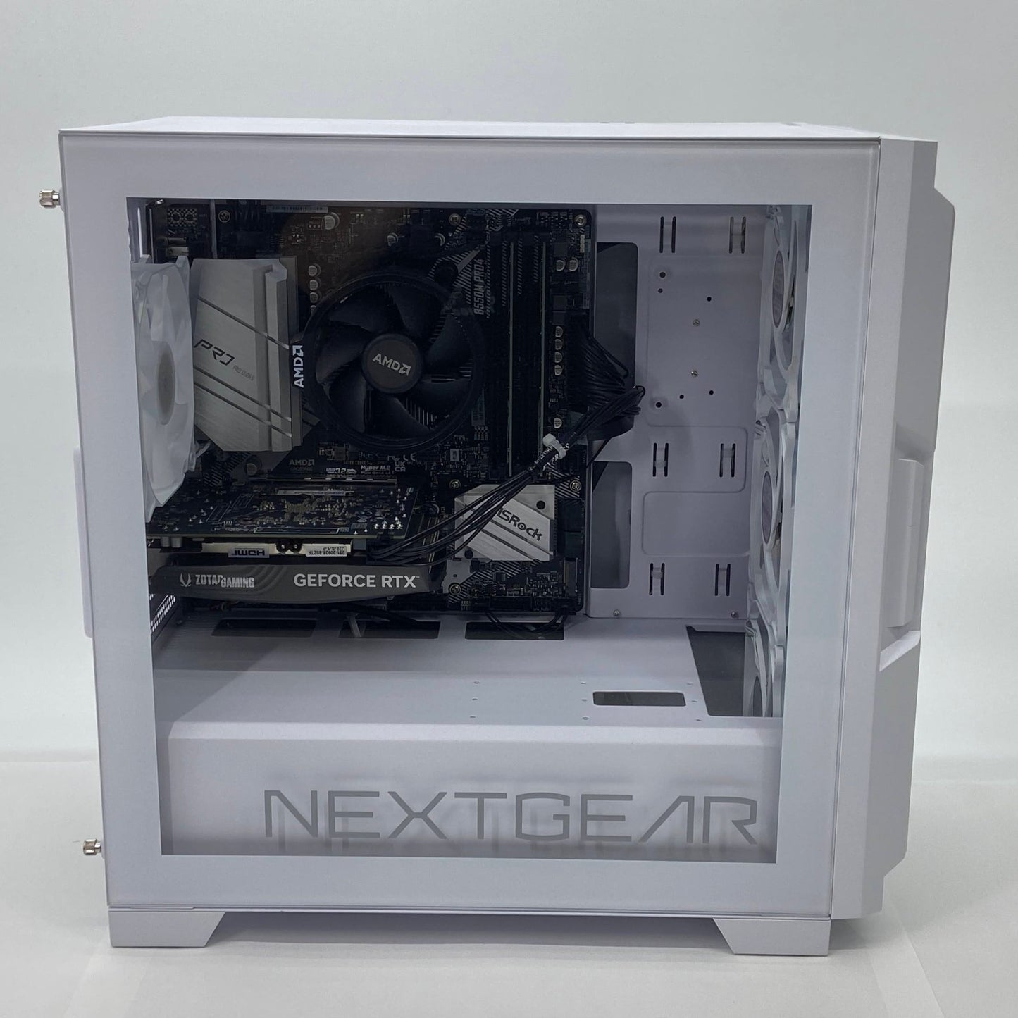美品 NEXTGEAR JG-A5G60(ホワイト) Ryzen5 5500 16GB SSD 1TB RTX 4060 Windows11 Home 【C5490-140】