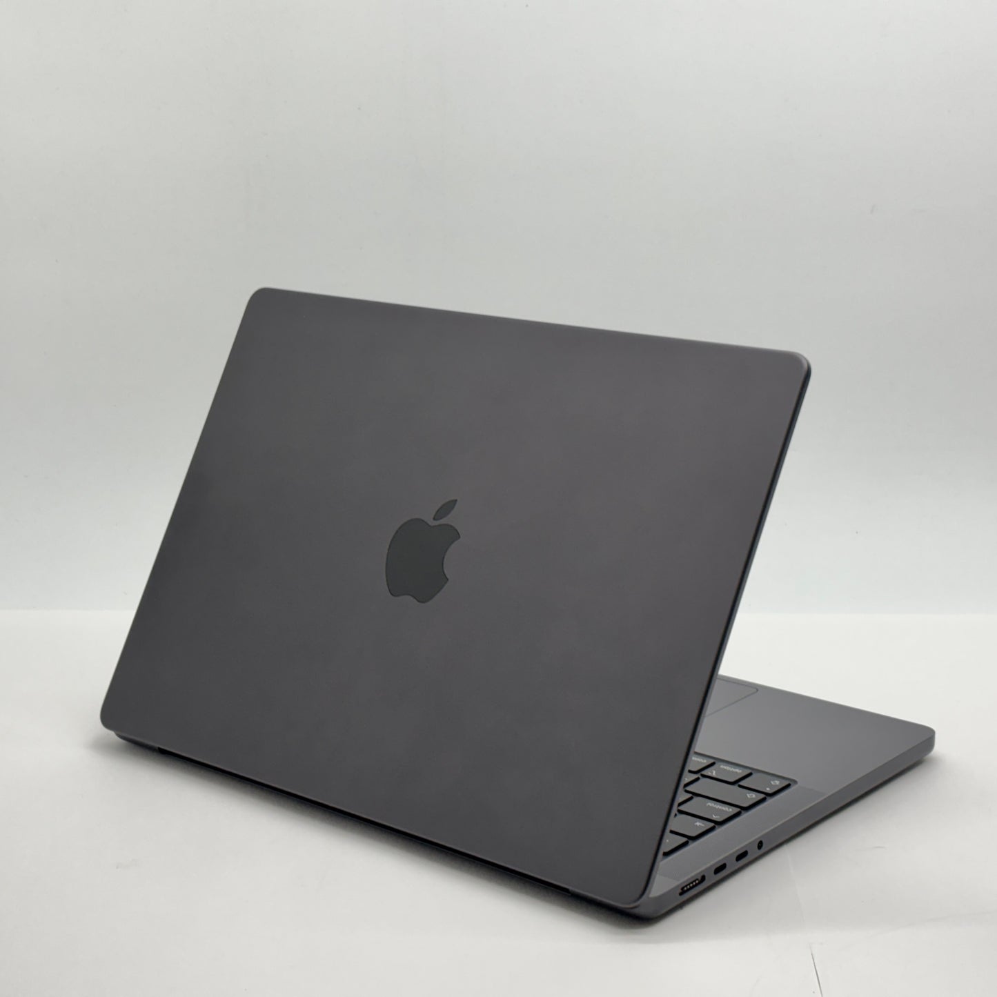新品同様 美品 MacBook Pro 14インチ M4 2024 24GB 1TB MCX04J/A スペースブラック バッテリー最大容量100% 【C8516-80】