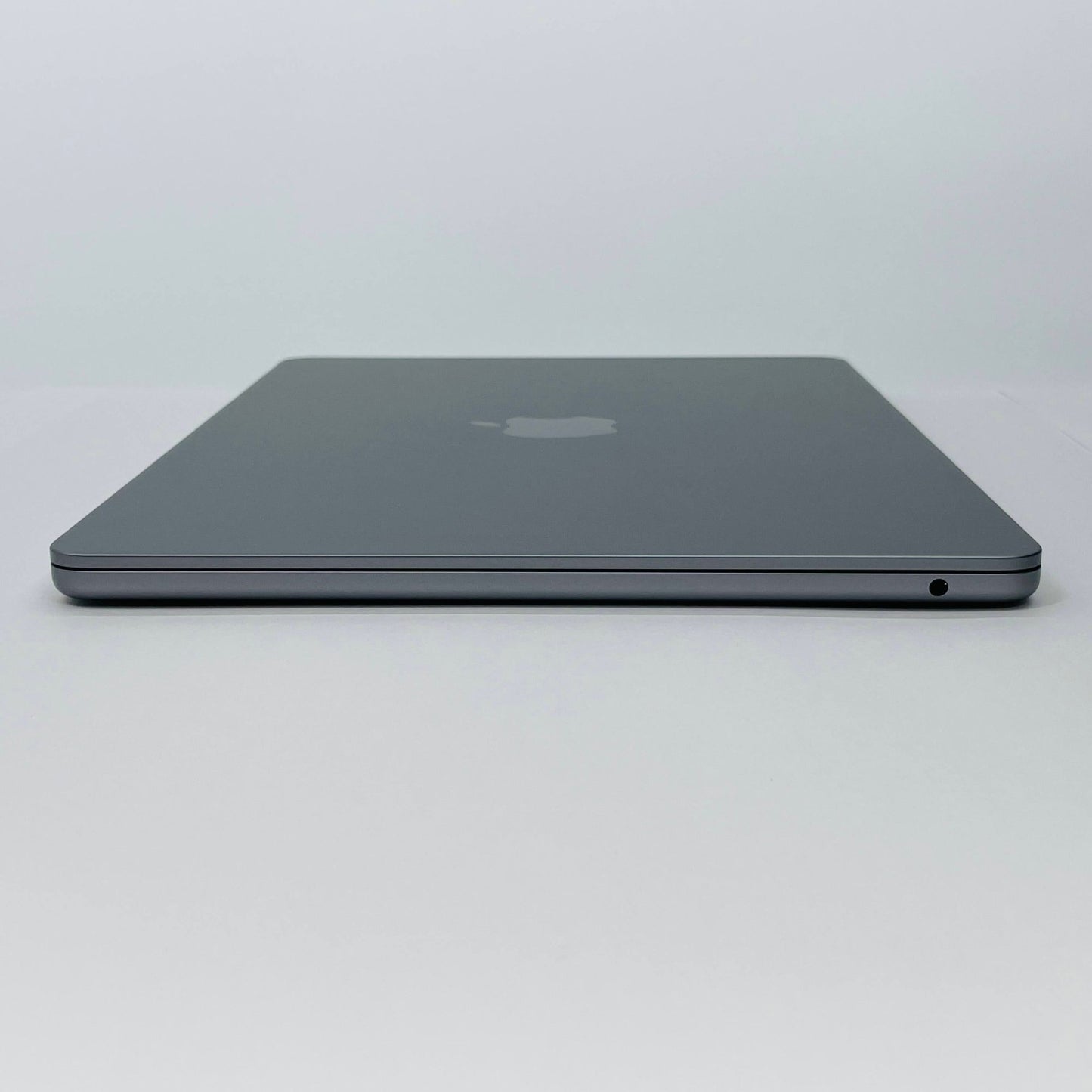 新品同様 美品 Apple MacBook Air M3 13インチ 2024 MXCR3J/A 16GB SSD 512GB スペースグレイ バッテリー最大容量100%【C4911-80】