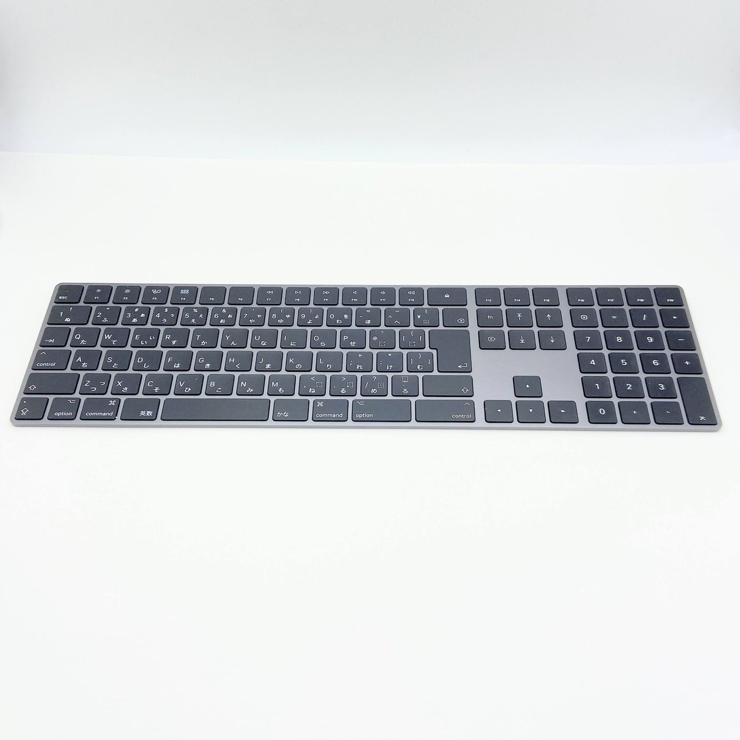 美品 Apple Magic Keyboard テンキー付き (JIS) A1843 スペースグレー【C6095-80】