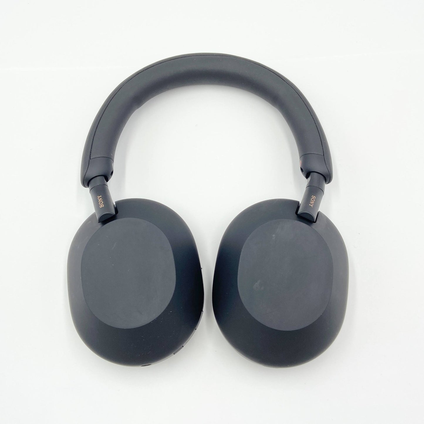 美品 SONY WH-1000XM5 ノイズキャンセリングヘッドホン ブラック YY2954【C5355-60】