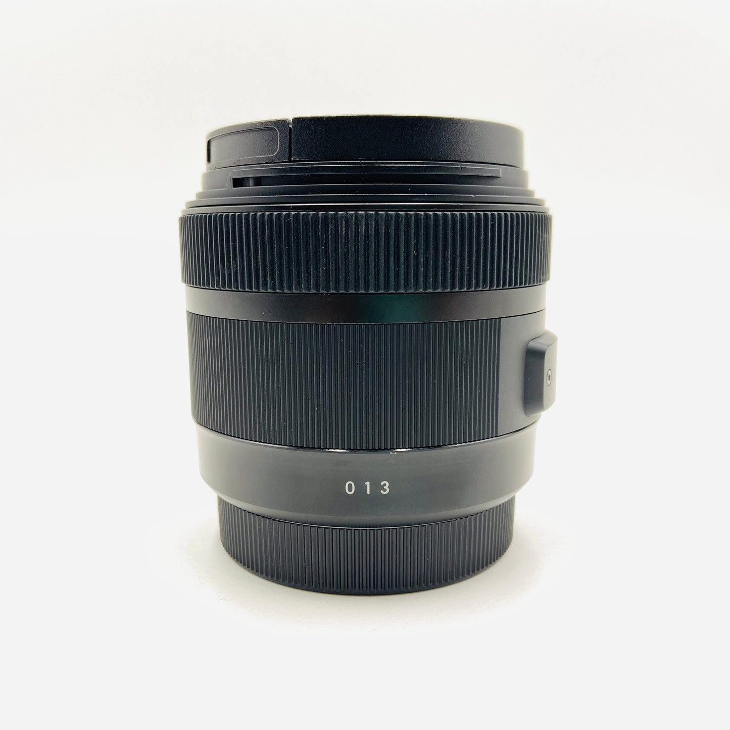 SIGMA シグマ 30mm F1.4 DC HSM　Canon EF-Sマウント【C4083-60】