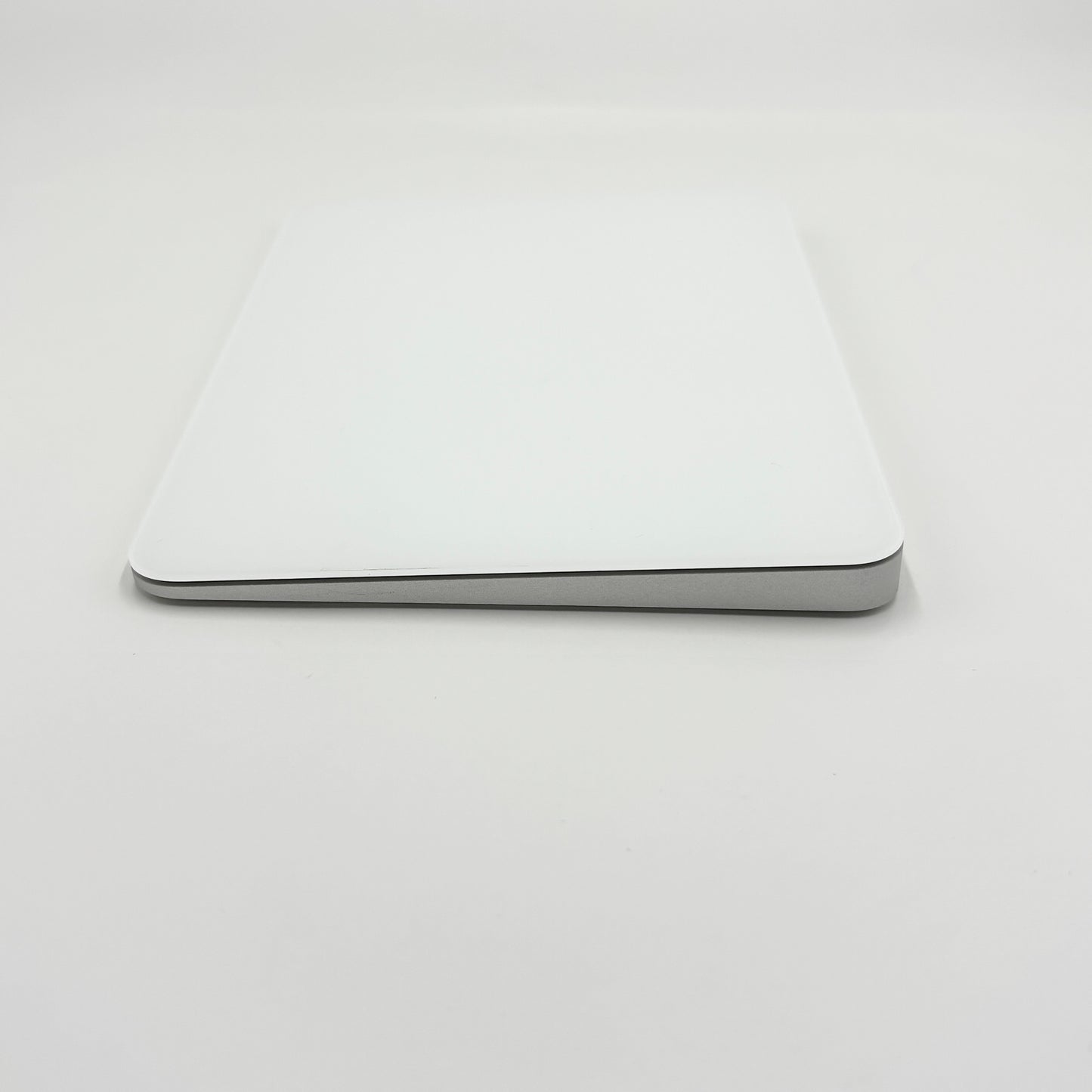 美品 Apple Magic Trackpad MK2D3ZA/A【C5995-C】