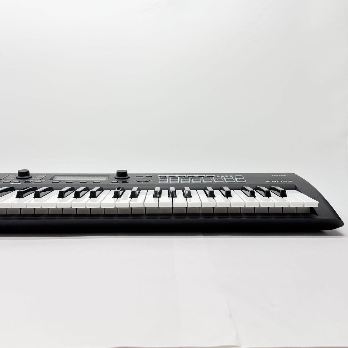 KORG ( コルグ ) KROSS2-61-MB Roland UM-ONE mk2同梱 マットブラック シンセサイザー【C9255-160】