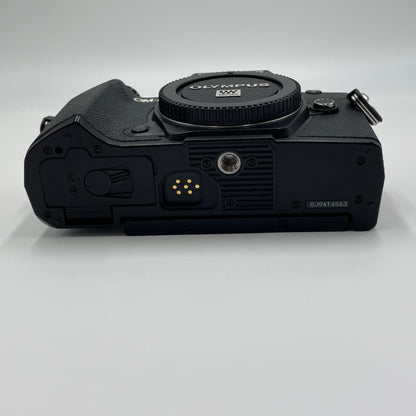 OLYMPUS OM-D E-M5 Mark III 14-150mm II レンズキット 【C4574-80】