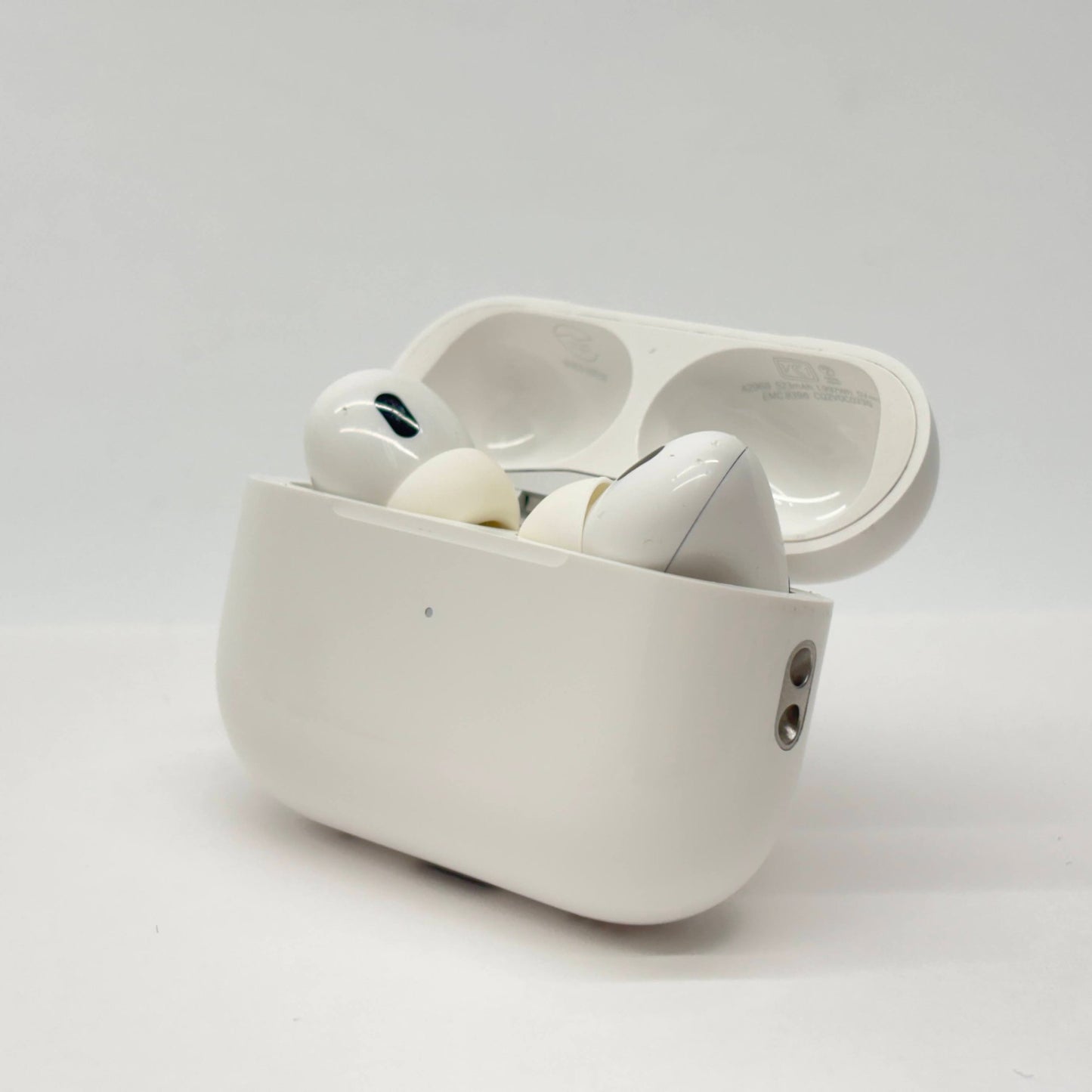 Apple AirPods Pro 2 (USB-C) ワイヤレスイヤホン【C8606-60】