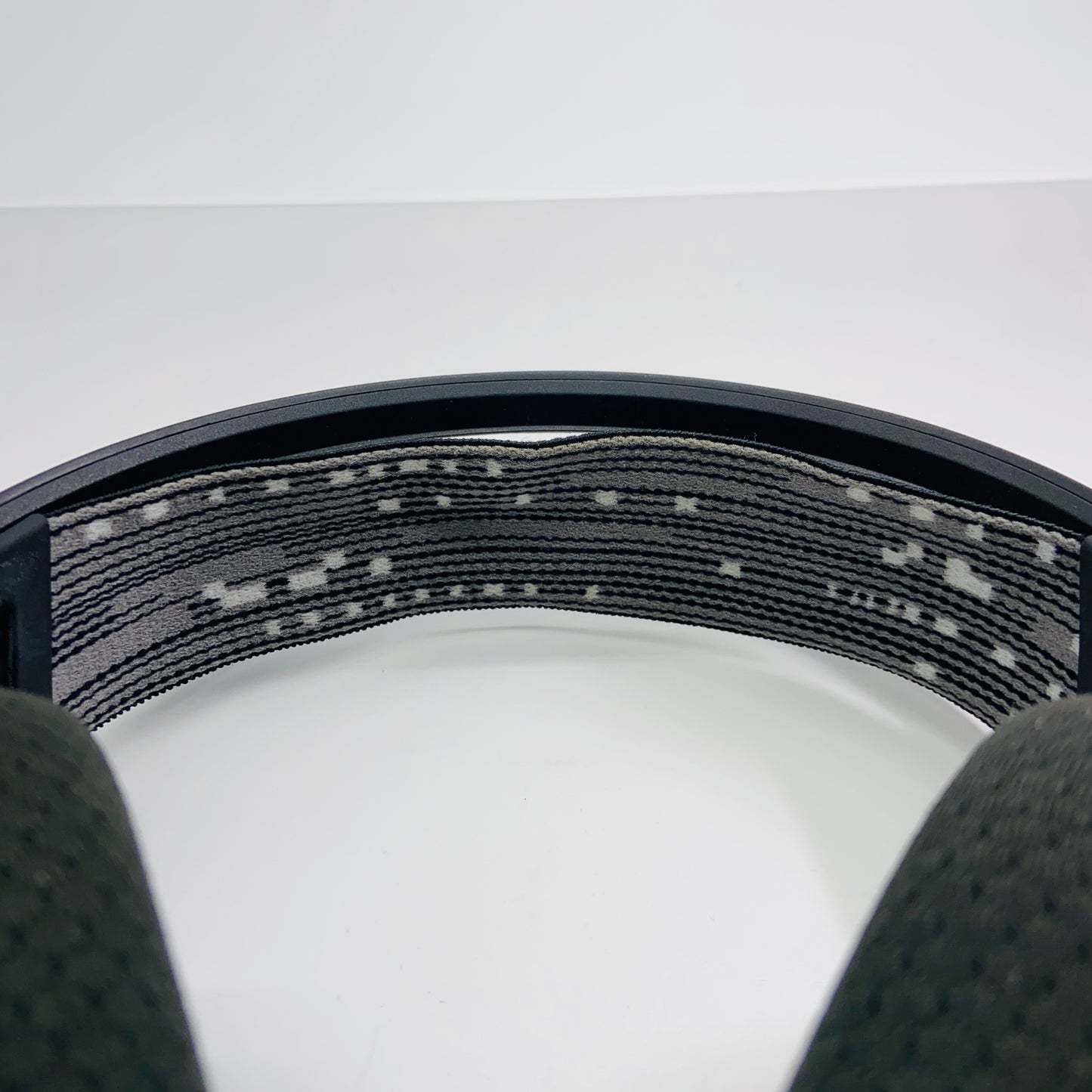 美品 Logicool G733 ワイヤレス ゲーミングヘッドセット【C3927-80】