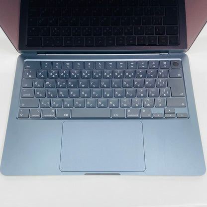 バッテリー最大容量100% Apple MacBook Air M2 2022 MLY33J/A 8GB SSD 256GB 付属品完備 C3869	80サイズ発送