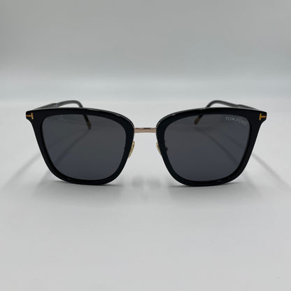 美品 未使用 TOM FORDトムフォード サングラス　TF949-D/01A 【C5049-60】