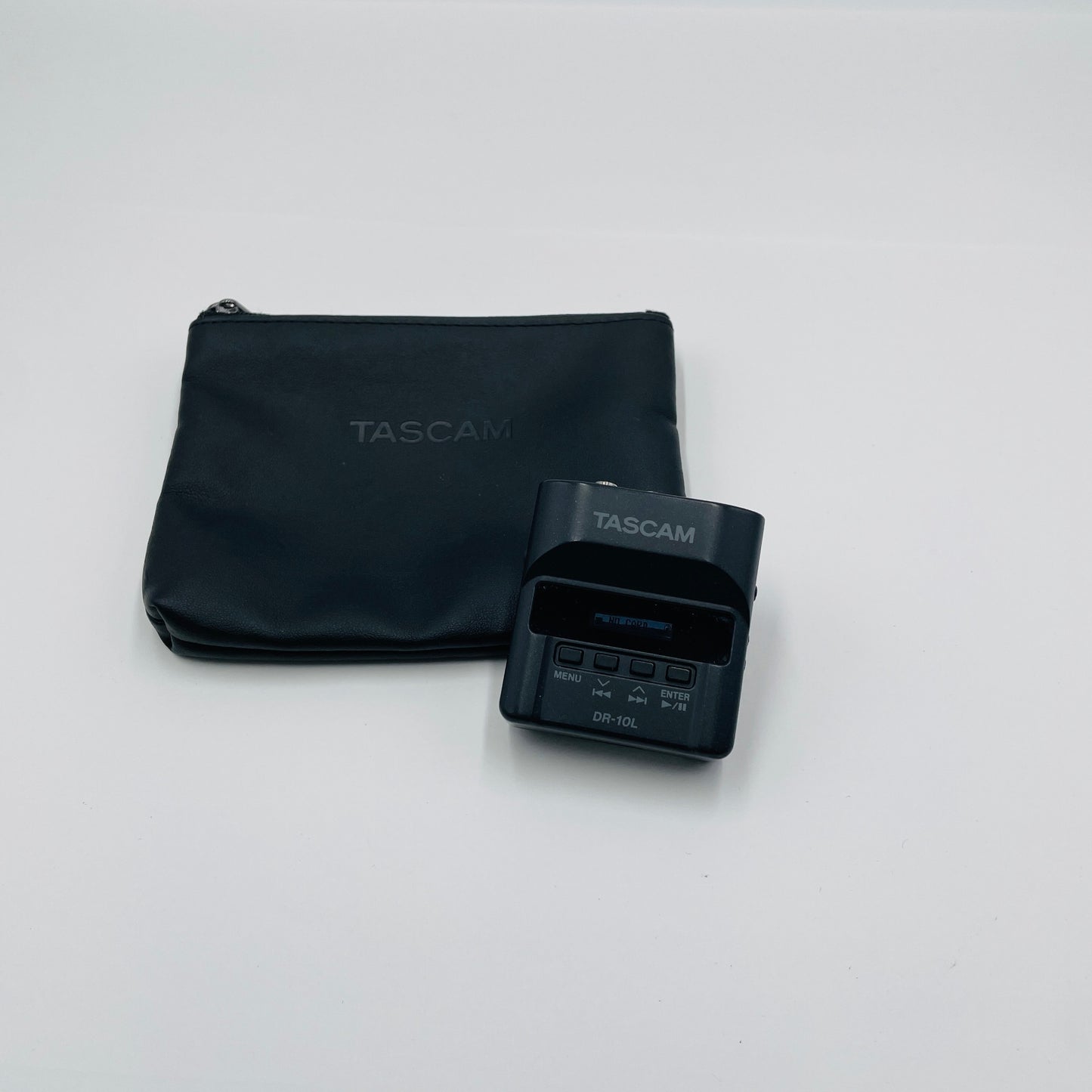 TASCAM ピンマイクレコーダー DR-10L ポータブル録音機【C4060-C】
