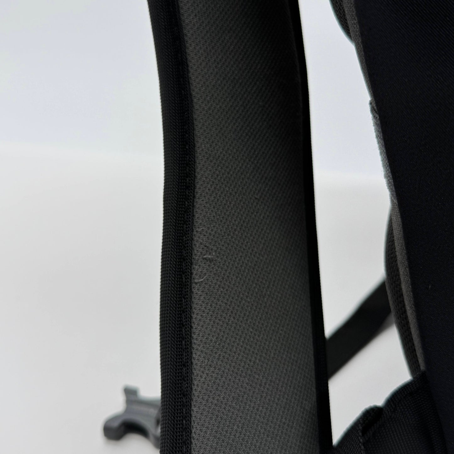 美品 Manfrotto Advanced カメラバックパック III  ブラック【C7510】